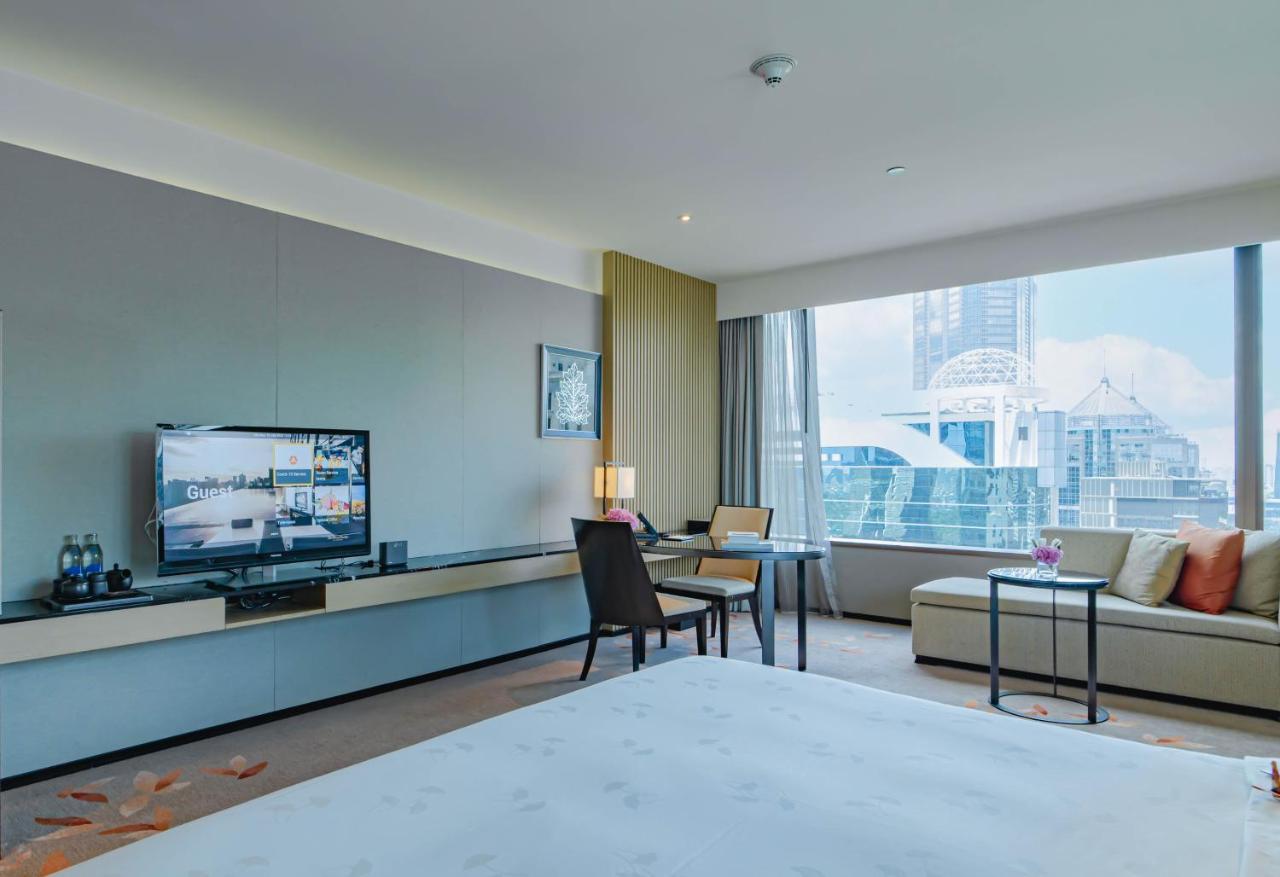 The Okura Prestige Bangkok Hotel Exterior photo A suite at the hotel