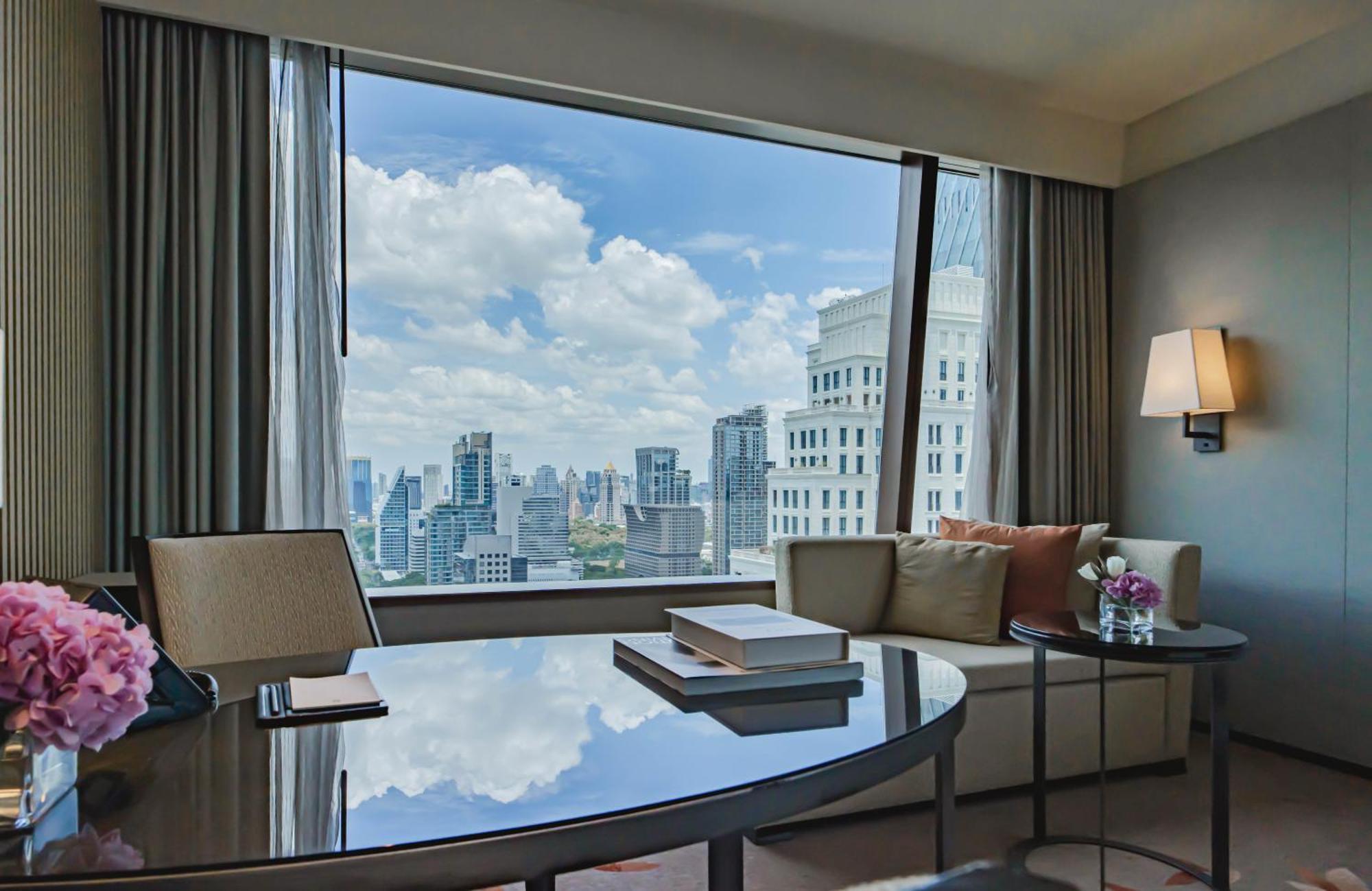 The Okura Prestige Bangkok Hotel Exterior photo A suite at the hotel